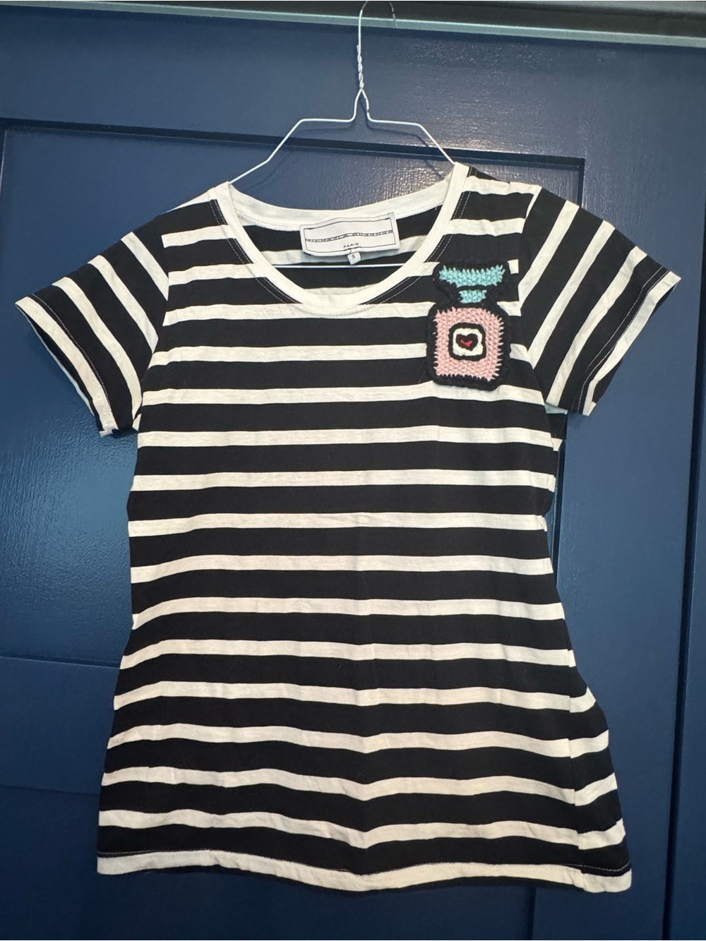 Perfume knit patch tee shirt